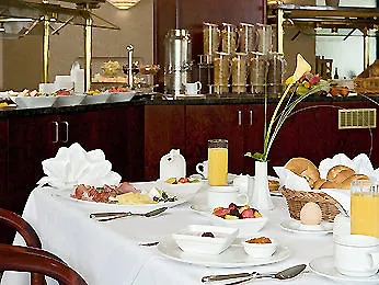 Otel Dorint 4*